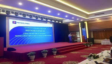 PETROLIMEX TRAINING ON FIRE PREVENTION AND FIGHTING, AND ENVIRONMENTAL PROTECTION Petrolimex